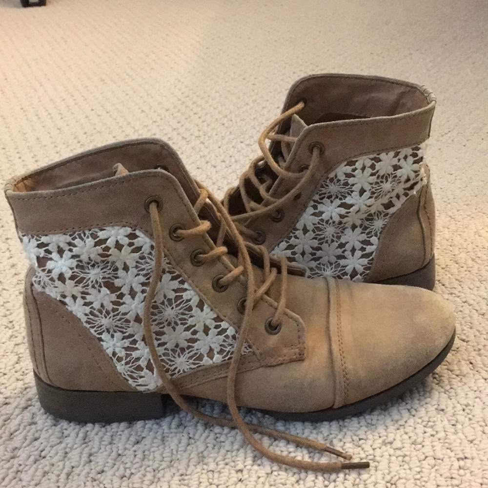 Adorable ankle booties